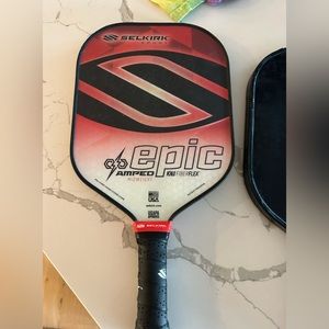 Pickleball paddle Selkirk